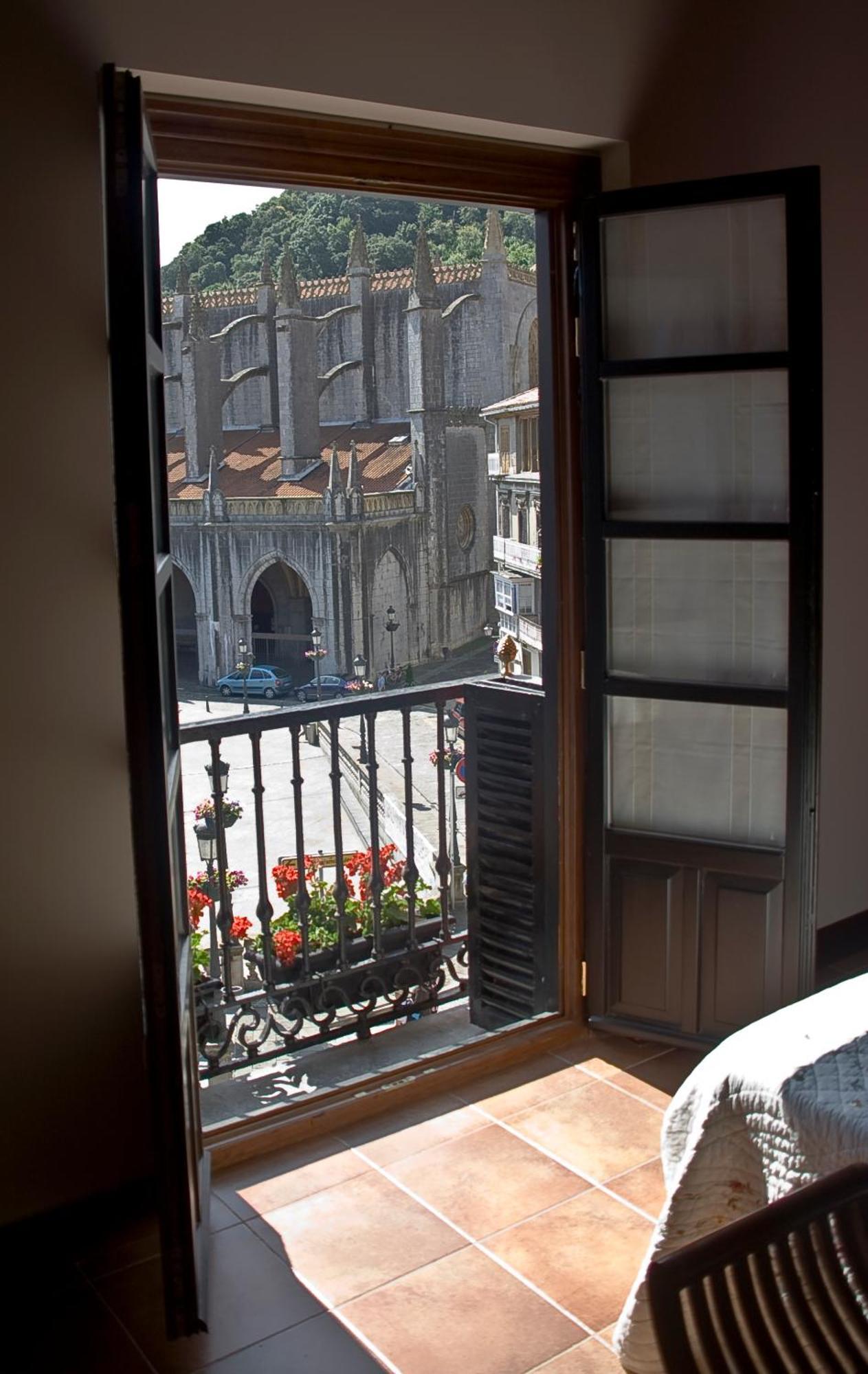 Hotel Palacio Oxangoiti Lekeitio Quarto foto